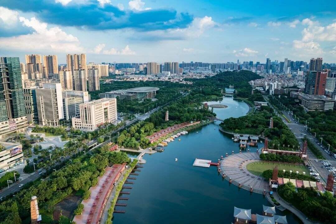 2025~2025澳门最新公开资料，精选解析解释落实