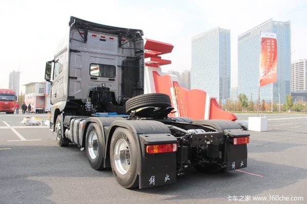 最新款解放jh7牵引车