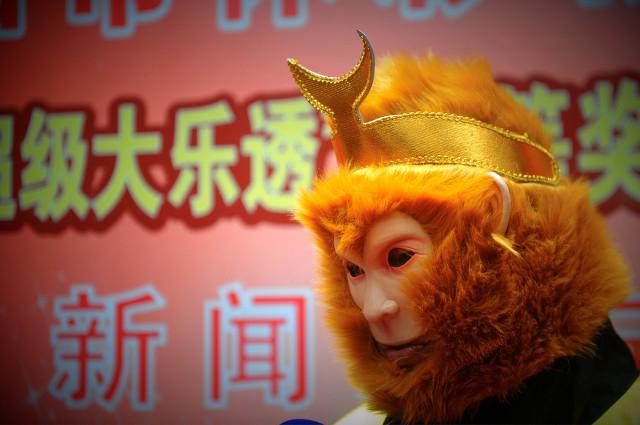 2025港六今晚开奖号码，精选解析与策略指导